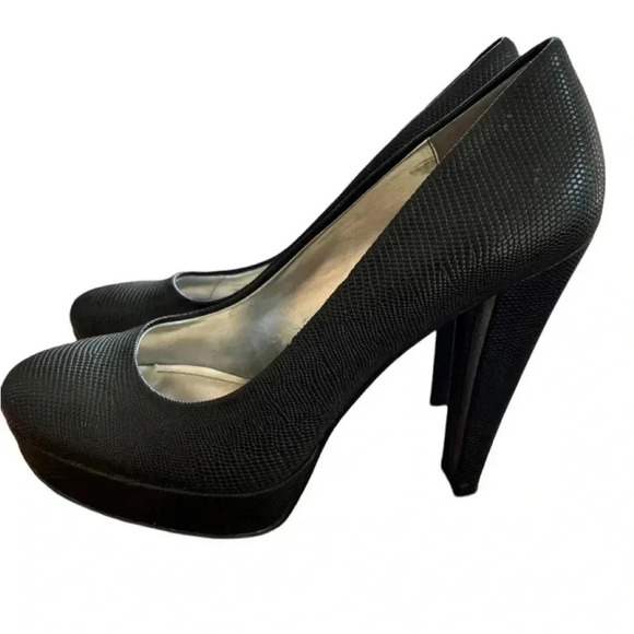 Calvin Klein Carley platform pumps, black, sz 8, lizard stamped leather EUC - Picture 3 of 7